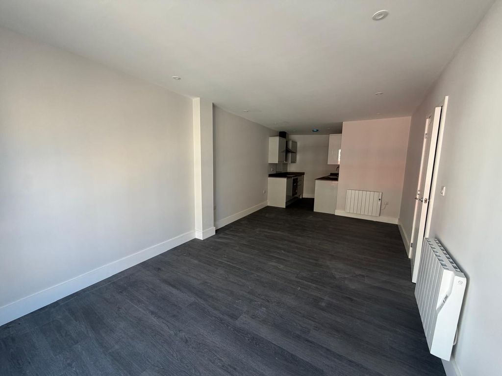 Property photo 2 of 6