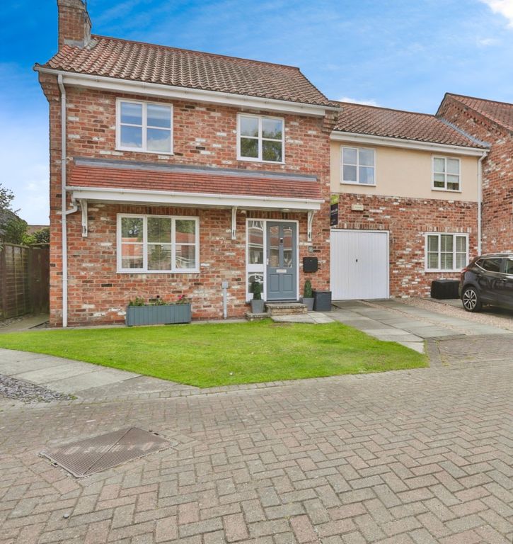 Property photo 2 of 18 3946746