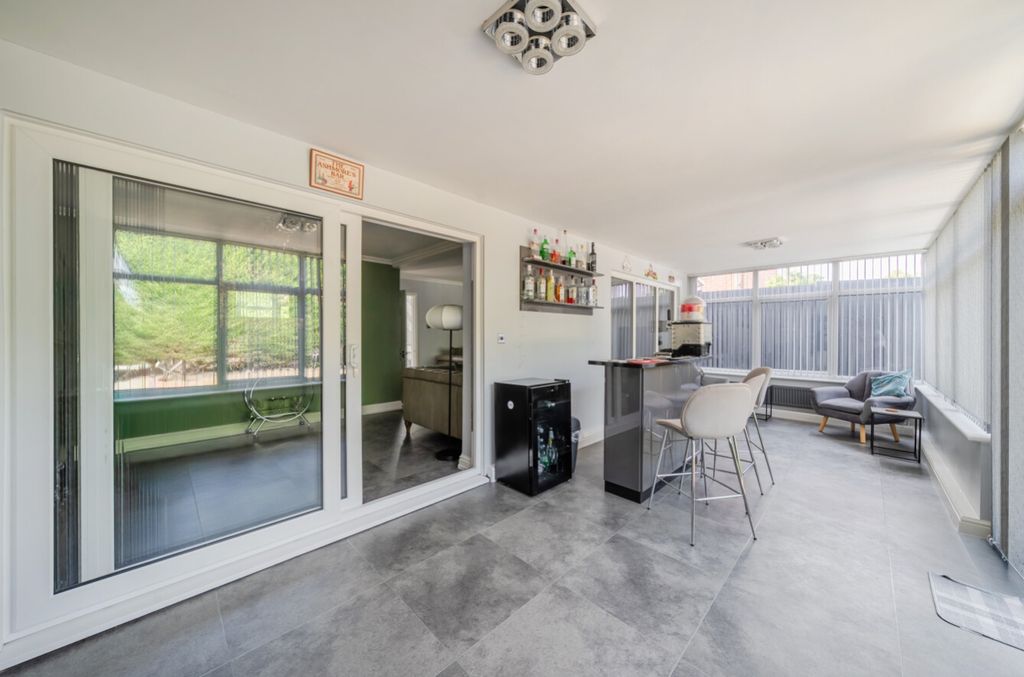 Property photo 3 of 22 1502296 (7)