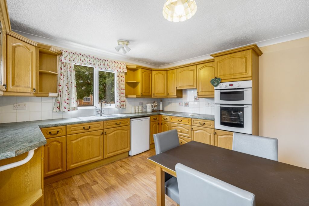 Property photo 2 of 28 63 Old Main Road (Fosdyke)-19