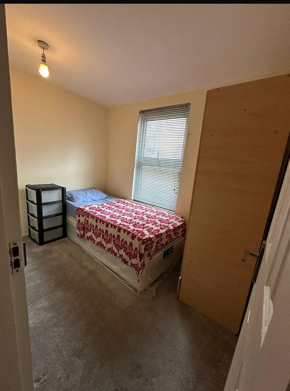 Property photo 2 of 4