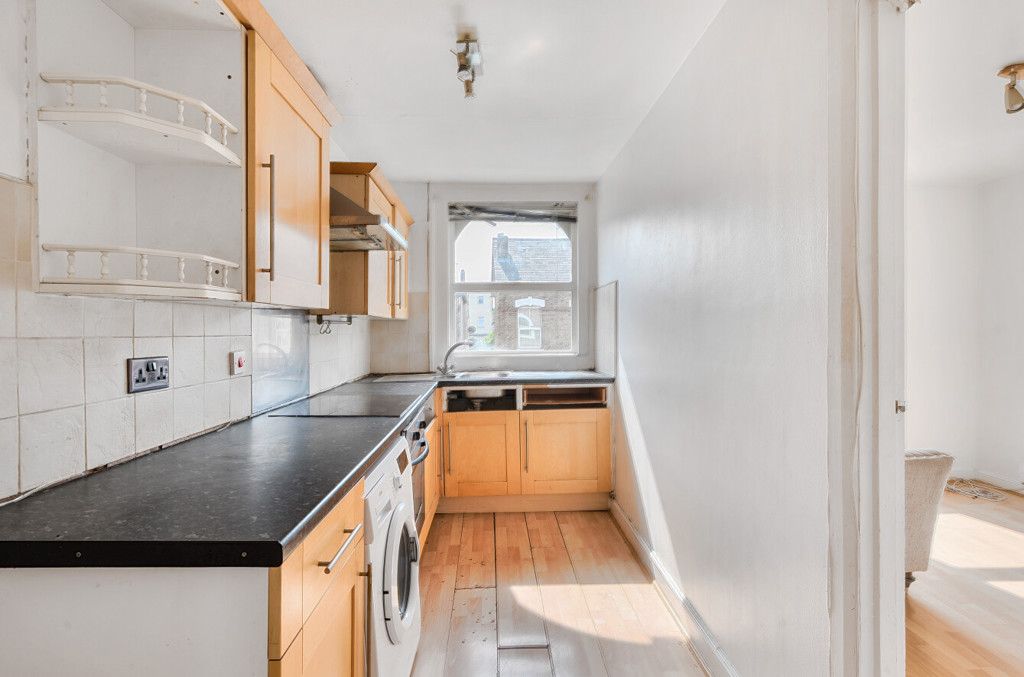 Property photo 3 of 13 Kitchen