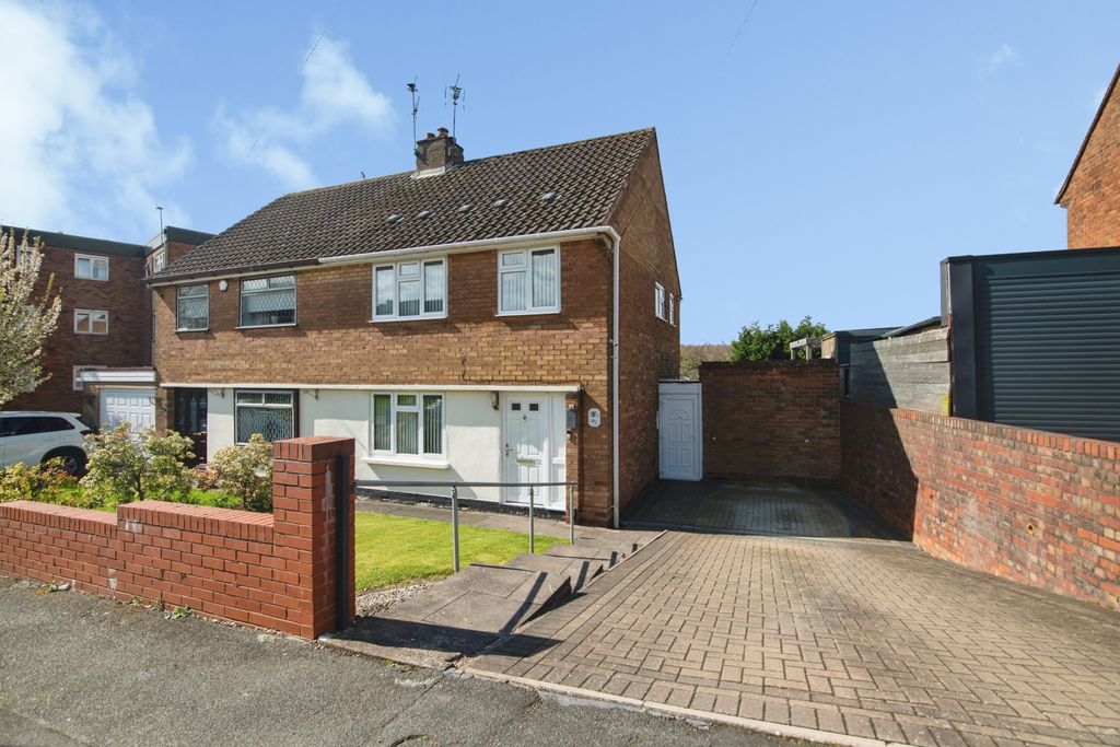 Property photo 2 of 15