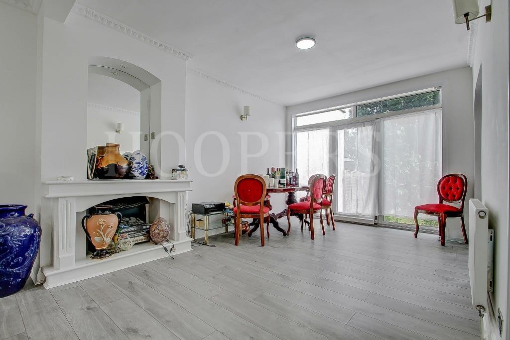 Property photo 3 of 17