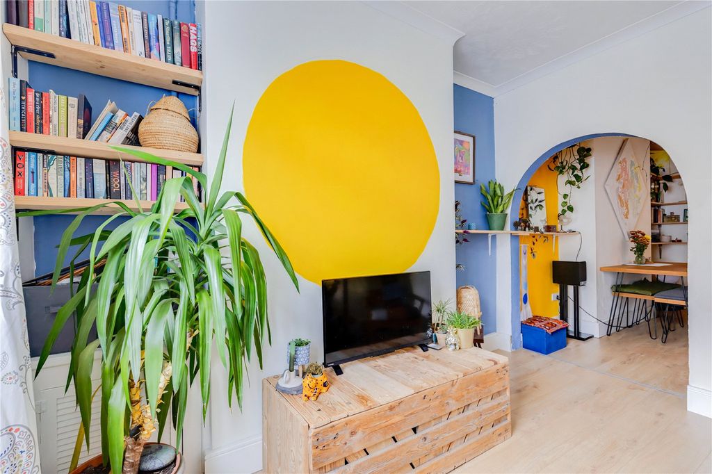 2 bed terraced house for saleRailway Crescent, Splott, Cardiff CF24 photo 4