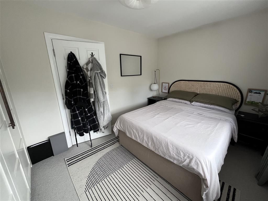 Property photo 2 of 15 Bedroom 1