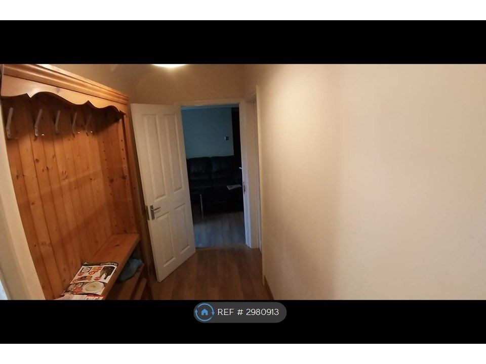 Property photo 2 of 19 Passage