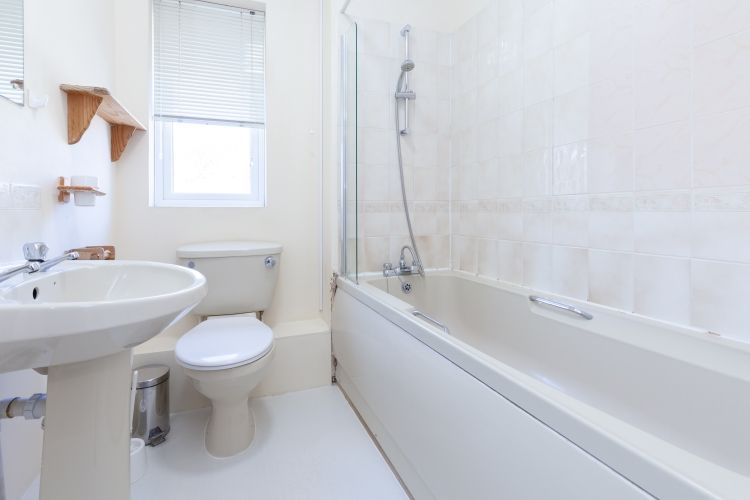 Property photo 3 of 6 198384