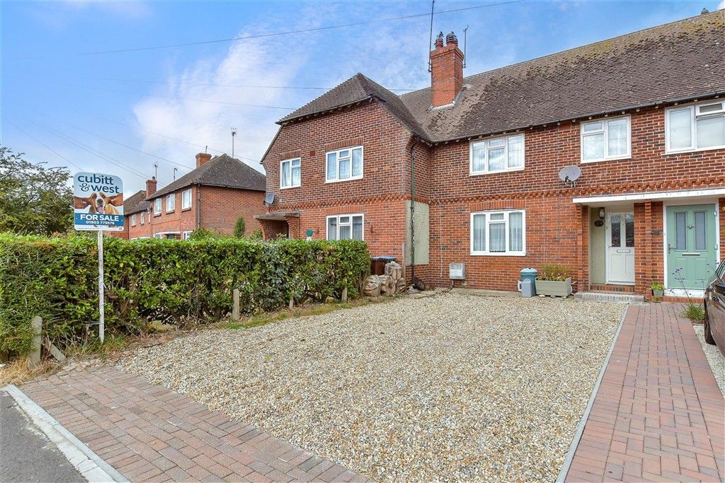 Property photo 3 of 9 External Web 4