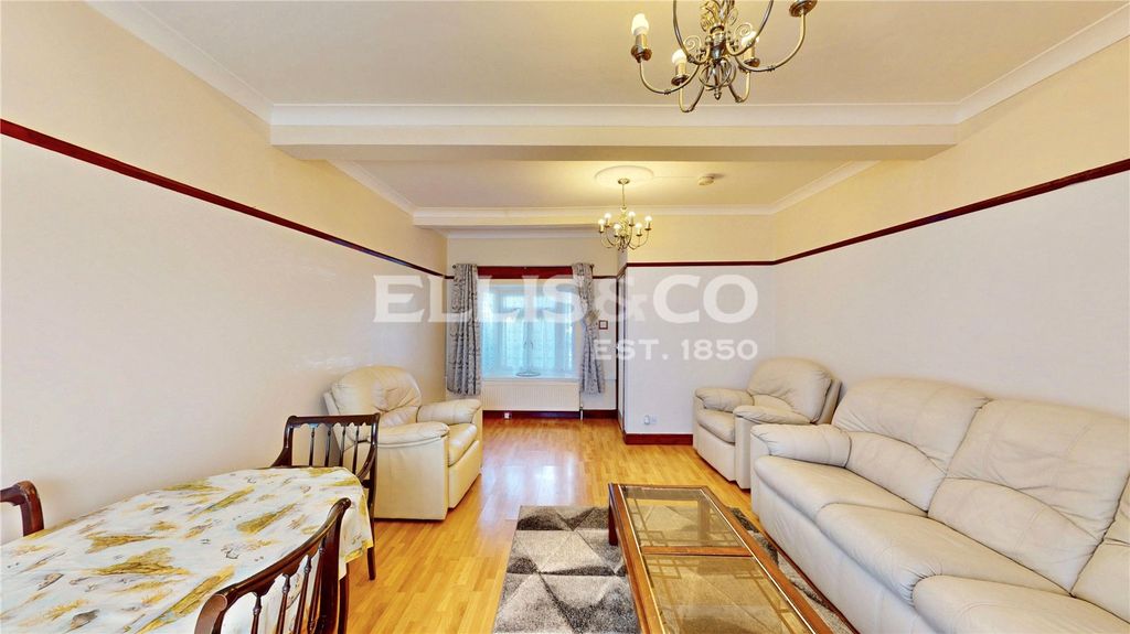 Property photo 1 of 16 Picture No. 37