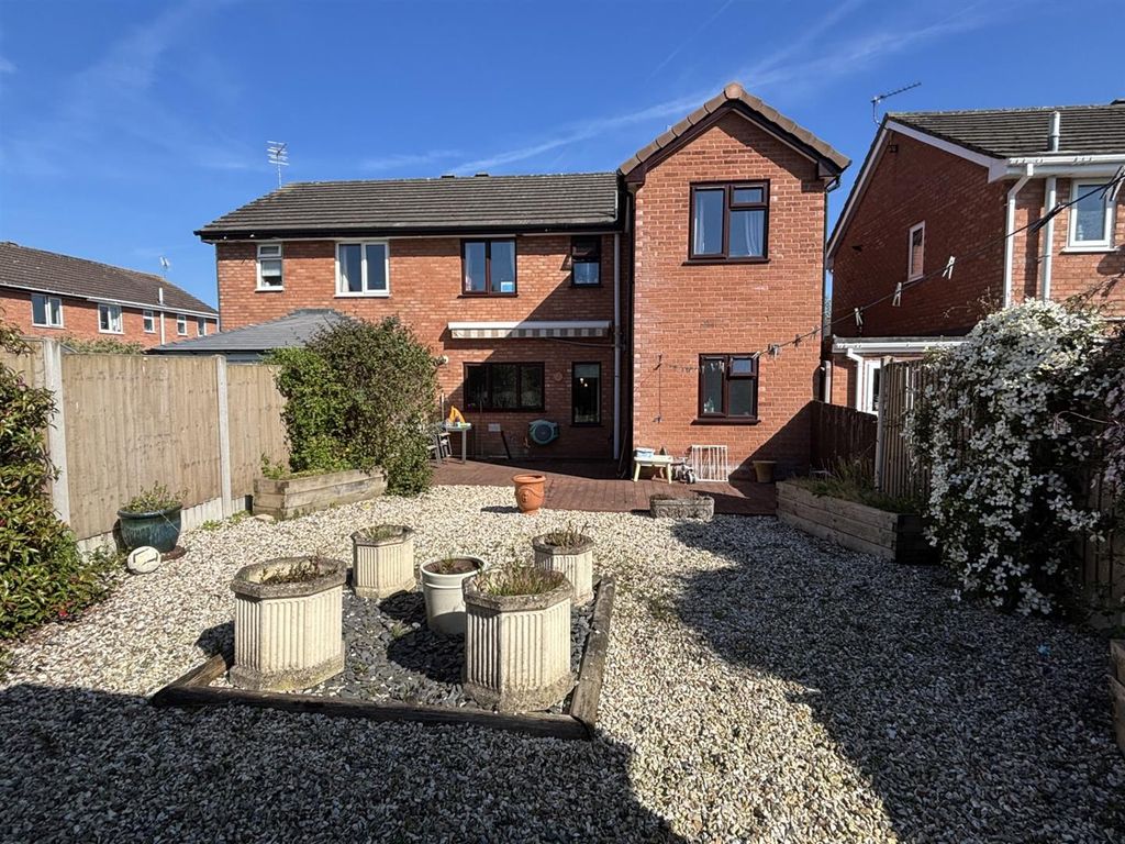 Property photo 2 of 14 Rear Garden Additional Photograph