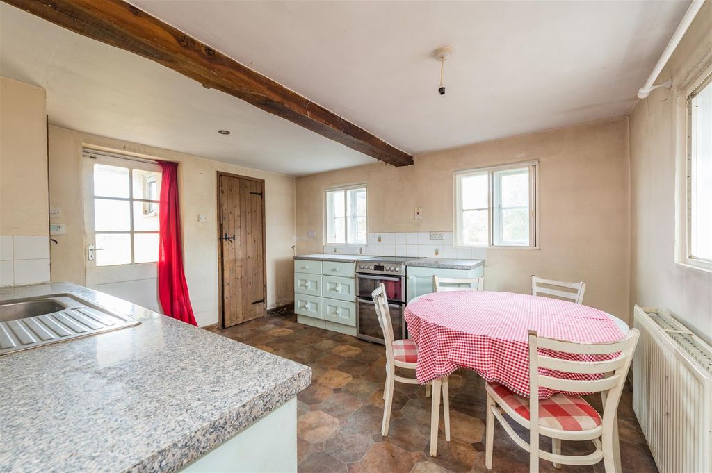 Property photo 3 of 14