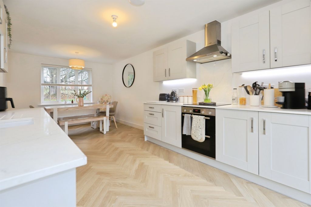 Property photo 2 of 25