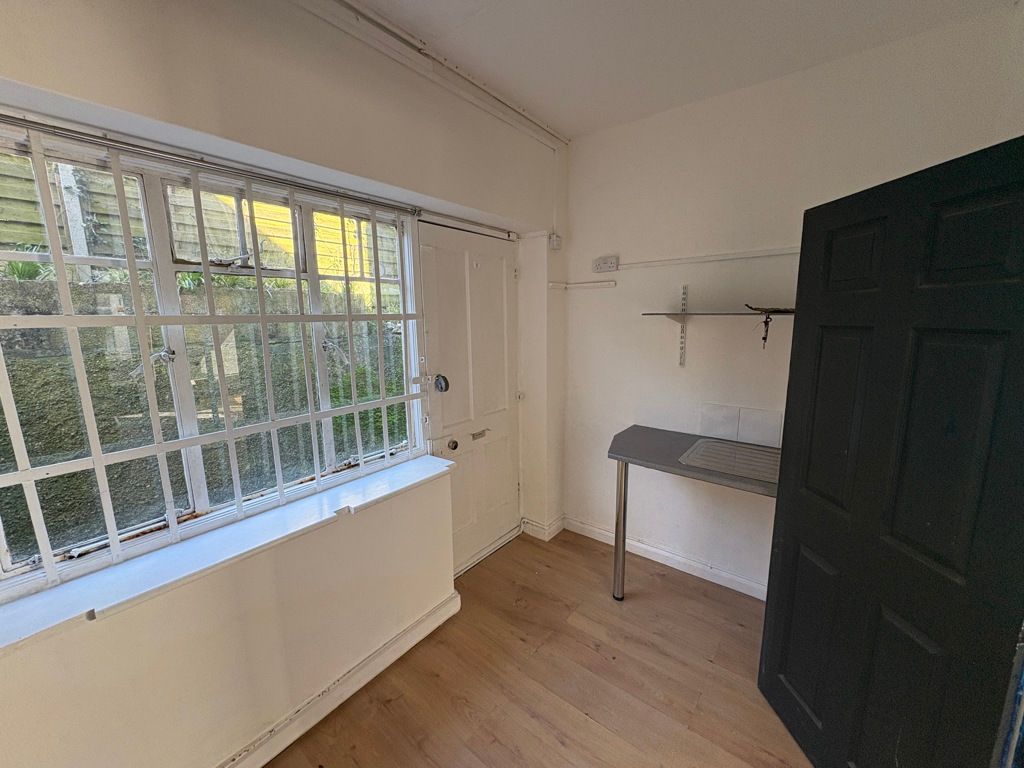 Property photo 3 of 6 Photo 3