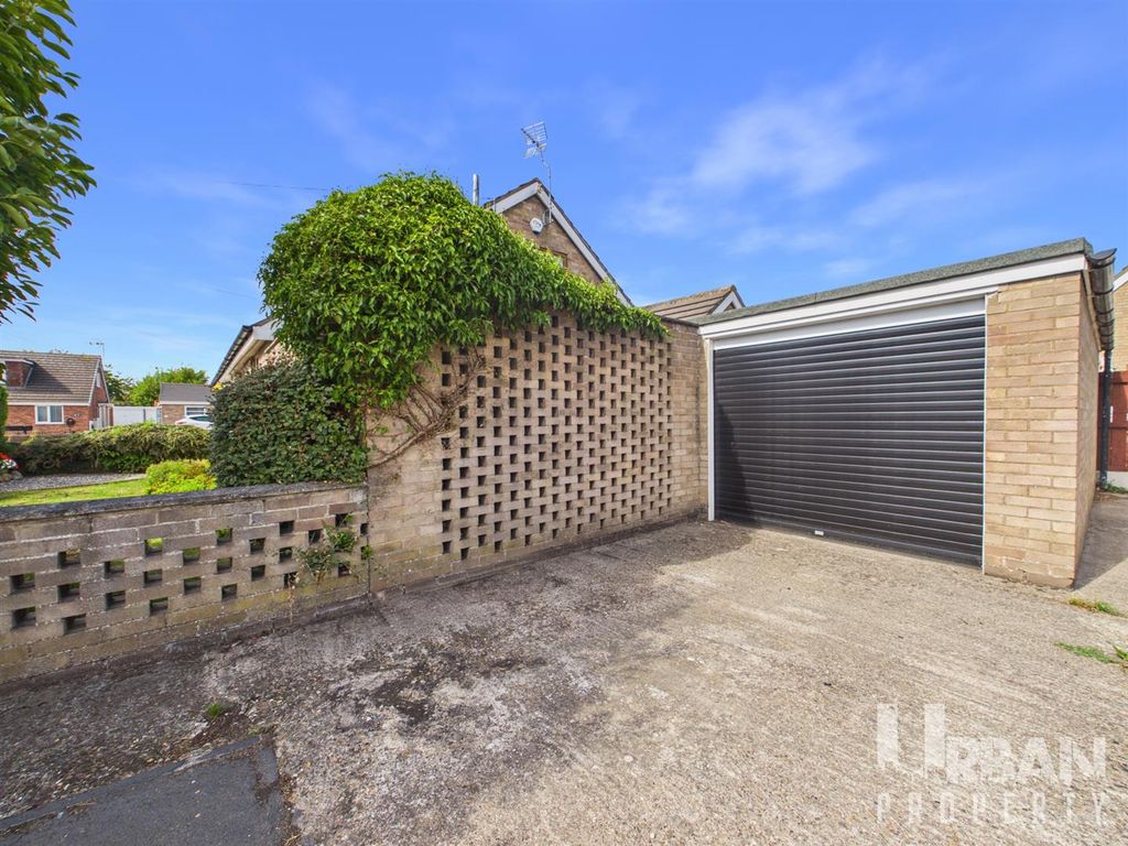 Property photo 3 of 17 Cam03038G0-Pr0272-Still014.Jpg