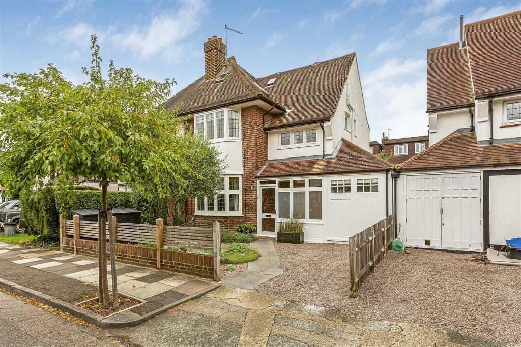Property photo 1 of 17