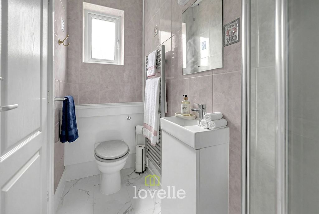 Additional image 43 of 7 bed detached house for saleAbbey Road, Grimsby DN32