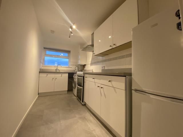 Property photo 3 of 6 Kitchen