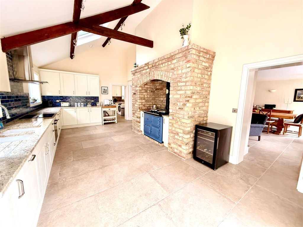 Property photo 3 of 9 2026_09_02_Kitchen 2_Lingcroft House.Jpg