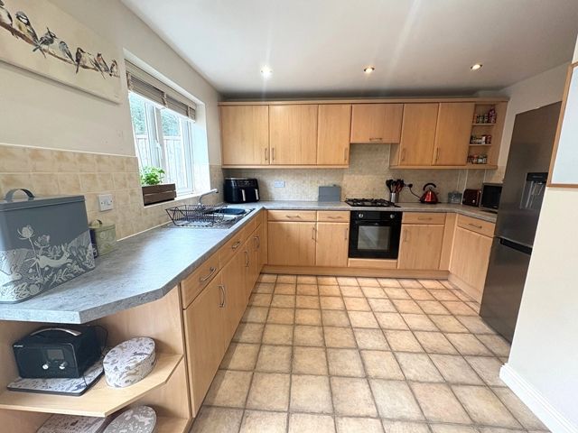 Property photo 3 of 18