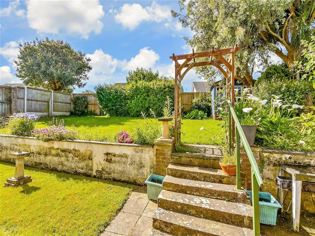 Property photo 1 of 16 Surrounding Area