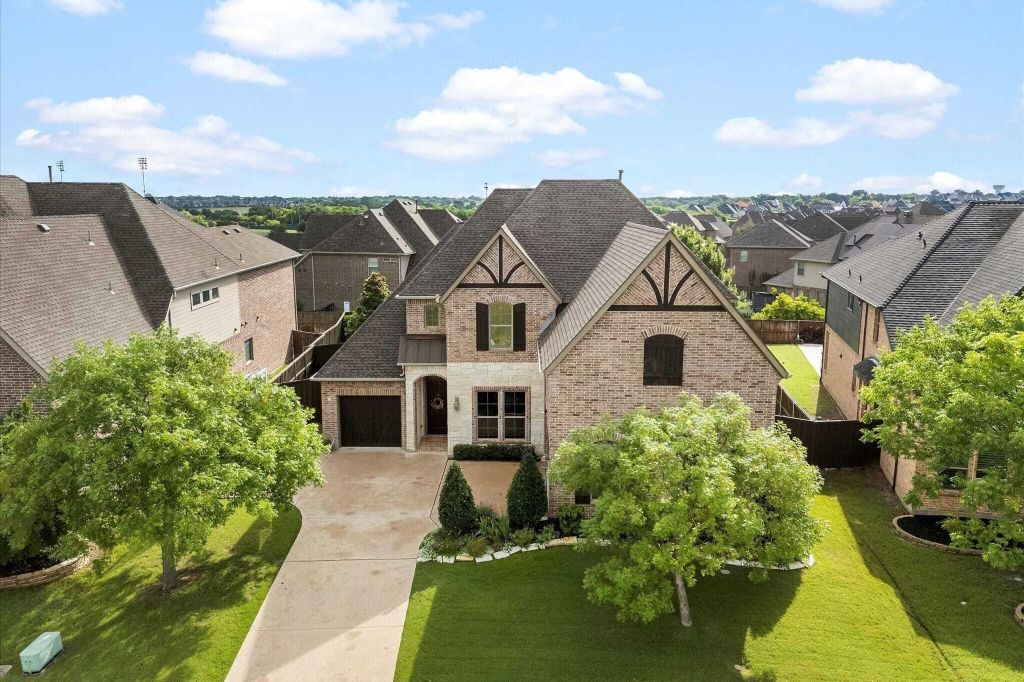 Property photo 1 of 31