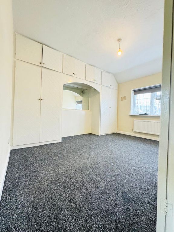 Property photo 3 of 19 Picture No. 03