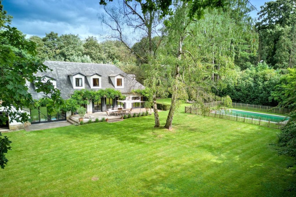Property photo 2 of 18