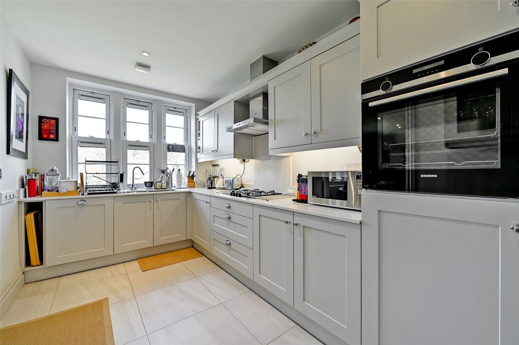 Property photo 3 of 12 Kitchen