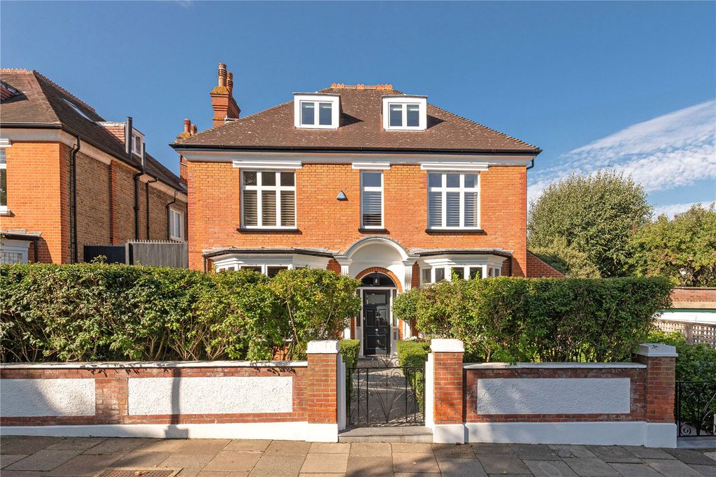 Property photo 1 of 28 Castello Avenue