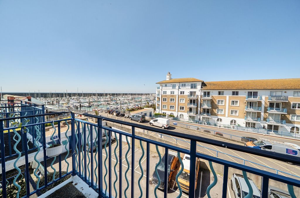 Property photo 1 of 14 1435657-14-69Ea07...