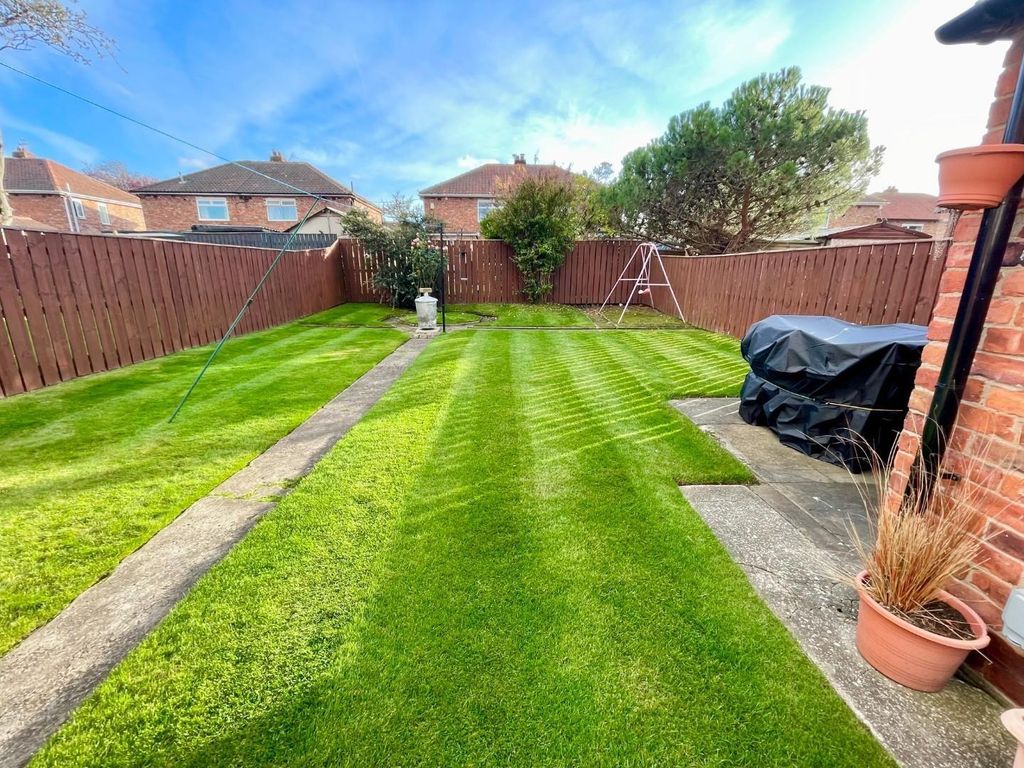 Property photo 2 of 17 External