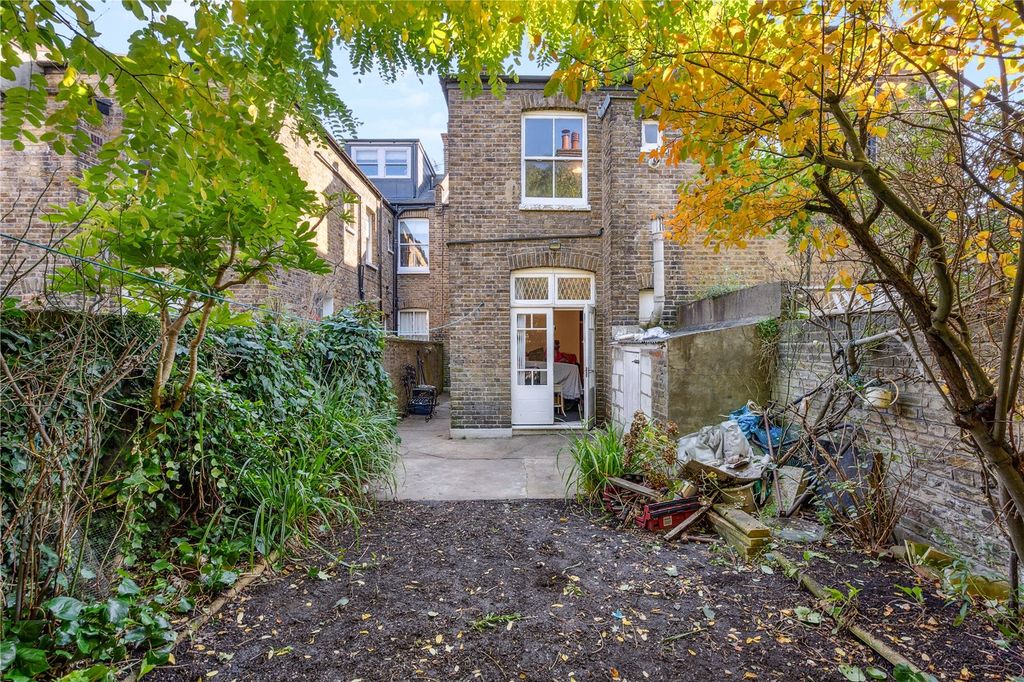 Property photo 3 of 10 A08J3000000MV5Ciag_Lgo120116_22.Jpg
