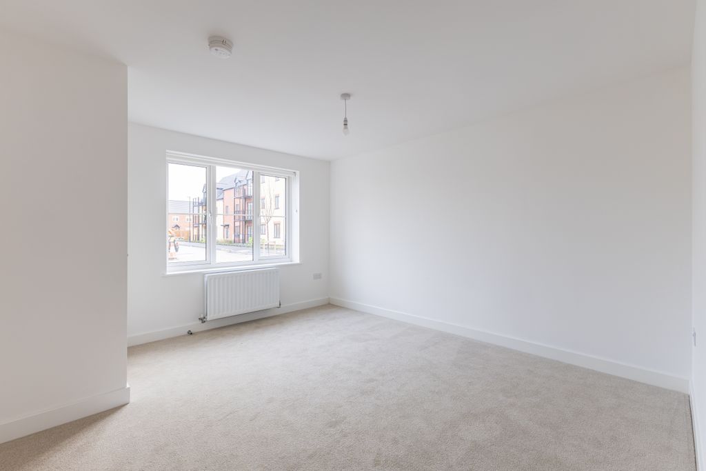 Property photo 3 of 8 Photo