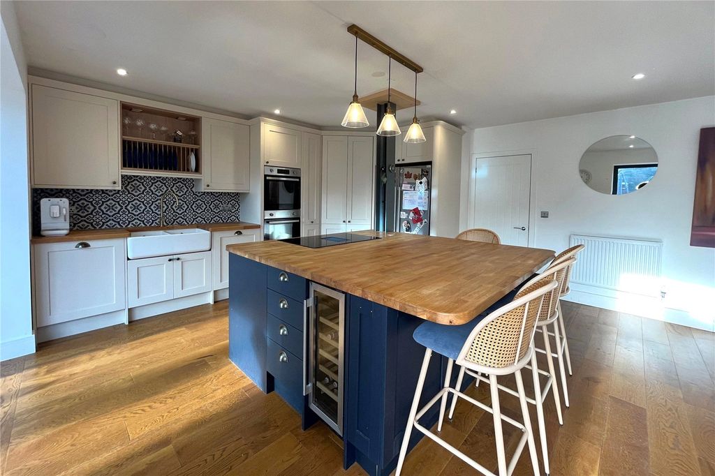 Property photo 3 of 19 Picture No. 50