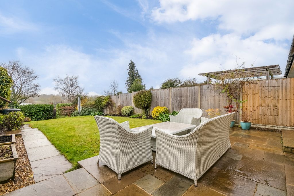 Property photo 3 of 16 4189357