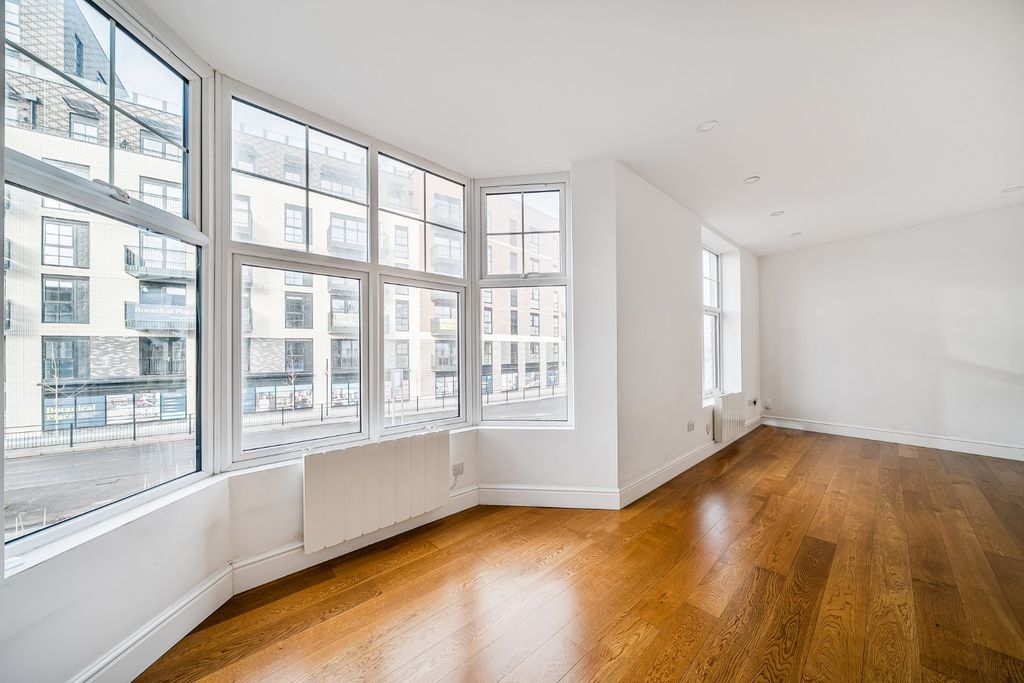 Property photo 3 of 14 Picture No. 08