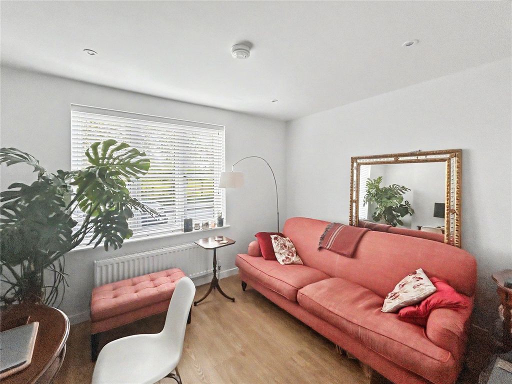 Property photo 3 of 7 Picture No. 07