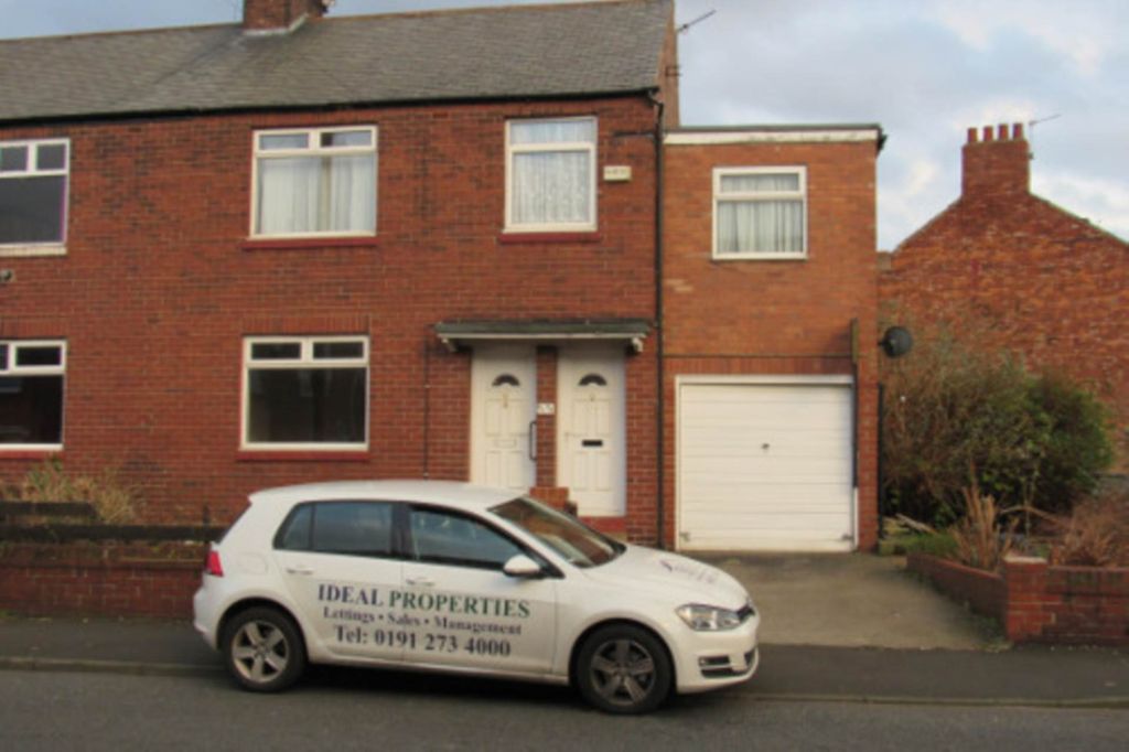 Property photo 1 of 5