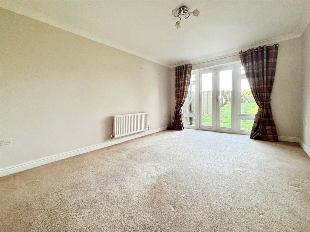 Property photo 2 of 18 Picture No. 09