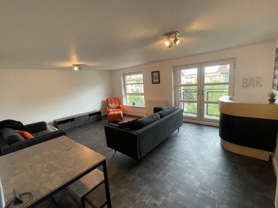 Property photo 3 of 16
