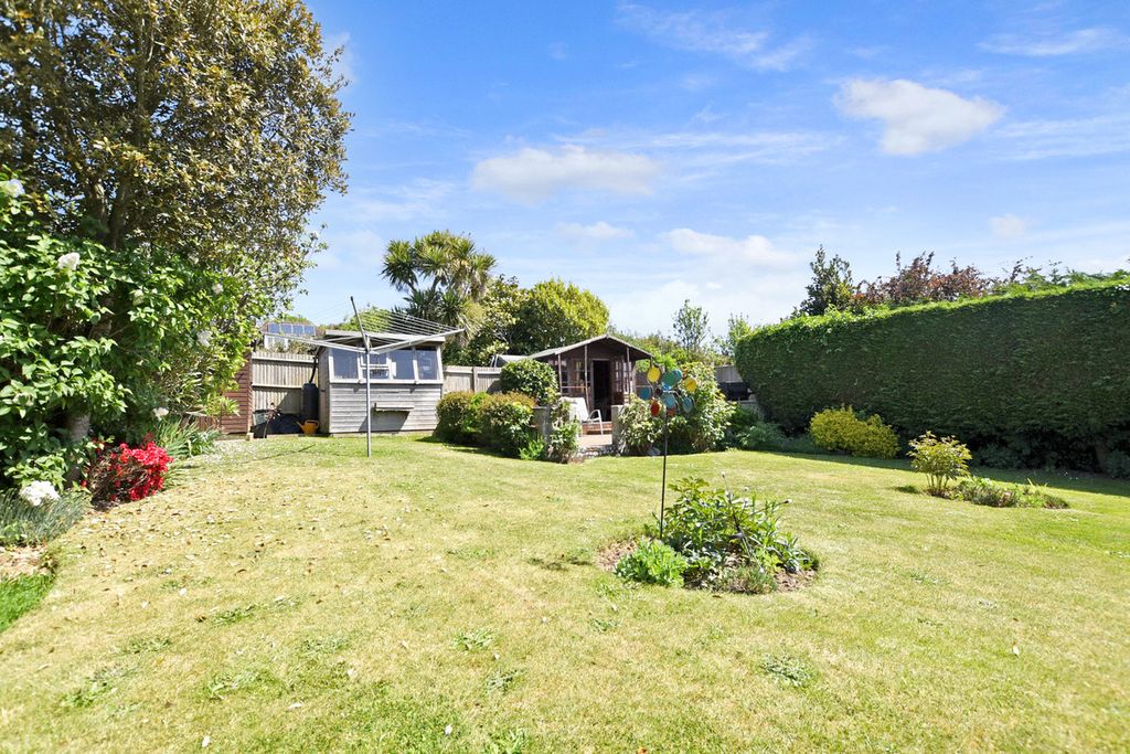Property photo 2 of 23