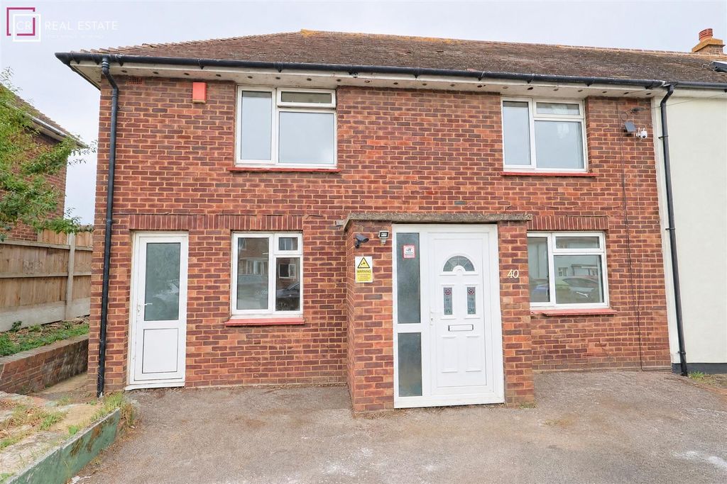 Property photo 1 of 12 External
