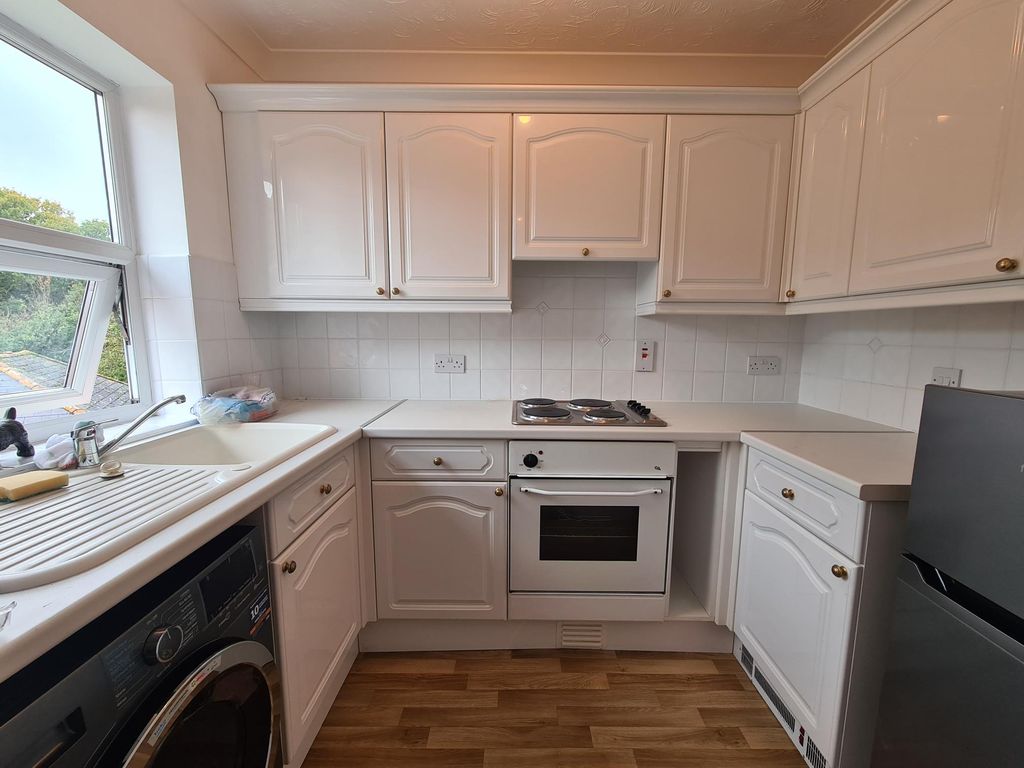 Property photo 3 of 11 Image