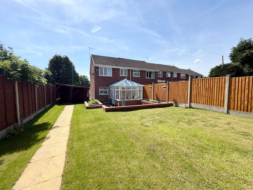 Property photo 2 of 27
