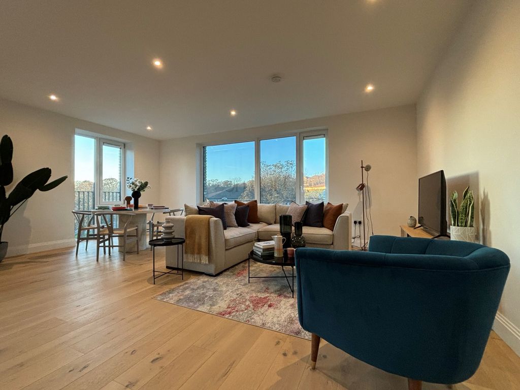 Property photo 2 of 14 Photo 12