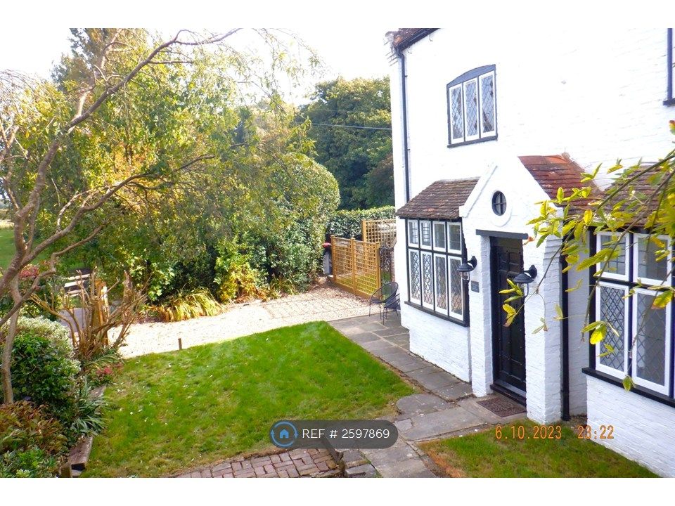 Property photo 3 of 35