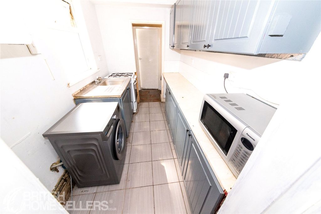 Property photo 3 of 17 Picture No. 09