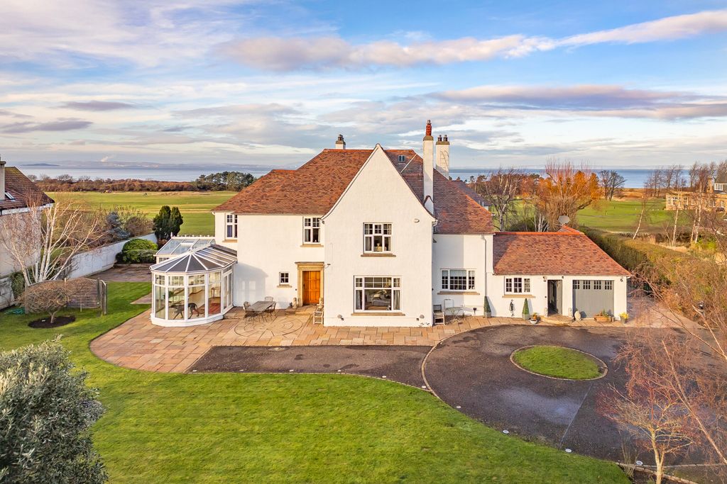 Property photo 1 of 35