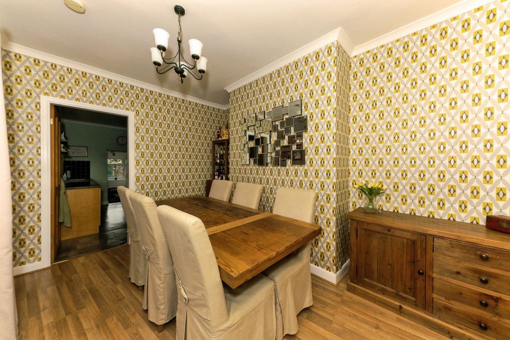 Property photo 3 of 12 Dining Room